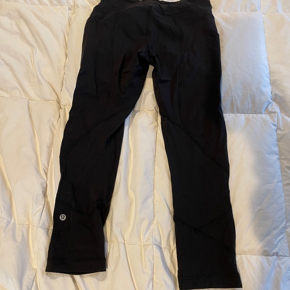 Lulu Lemon legging - Picture 2 of 3